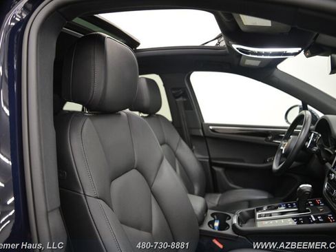 Used 2023 Porsche Macan image 15