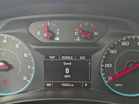 Used 2018 Chevrolet Equinox LT image 11