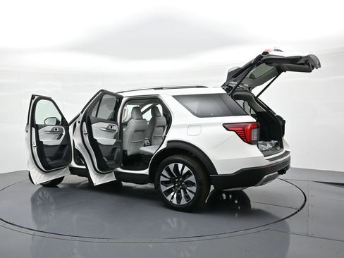 New 2026 Ford Explorer Platinum image 32