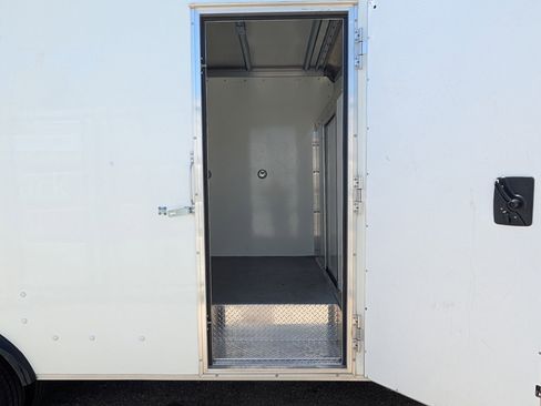 Certified 2023 Ford Transit 350 DRW RWD image 15
