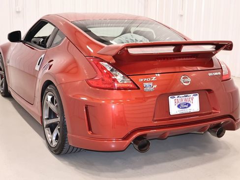 Used 2013 Nissan 370Z NISMO RWD image 7