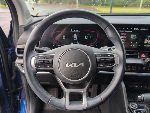 Used 2023 Kia Sportage EX FWD image 18