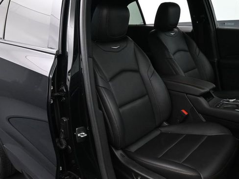 Certified 2023 Cadillac XT4 Sport FWD image 17