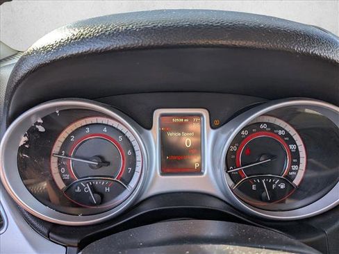 Used 2020 Dodge Journey SE w/ SE Popular Equipment Group image 10