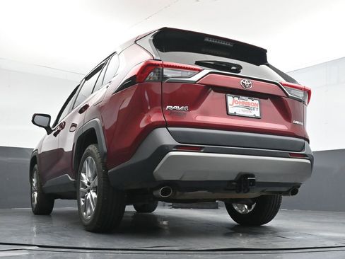 Used 2022 Toyota RAV4 Limited FWD image 35
