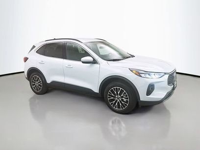 New 2025 Ford Escape SE