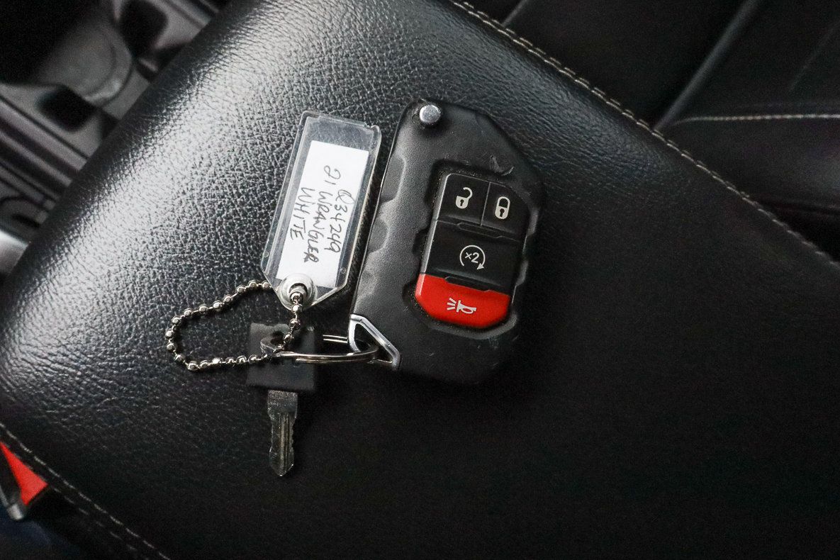 Used 2021 Jeep Wrangler Unlimited Sahara AWD/4WD image 40