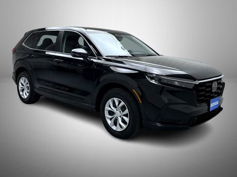 Used 2025 Honda CR-V LX image 3
