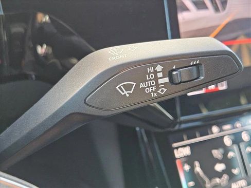 Used 2024 Audi Q8 e-tron Premium Plus w/ Premium Plus Package AWD/4WD image 16