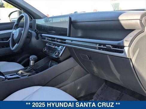 Used 2025 Hyundai Santa Cruz SEL image 23