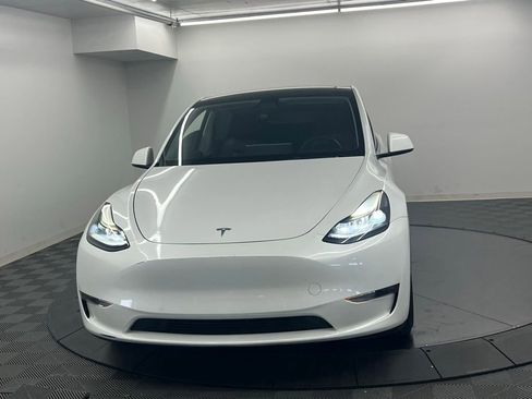 Used 2022 Tesla Model Y Performance AWD/4WD image 6