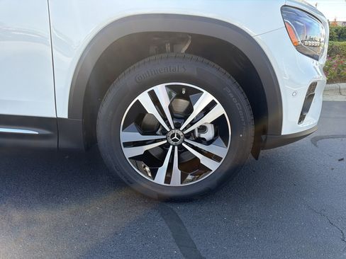 Certified 2025 Mercedes-Benz GLB 250 4MATIC image 13