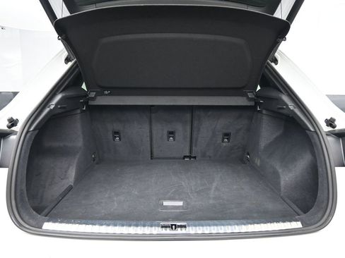 Used 2023 Audi Q3 2.0T Premium image 29