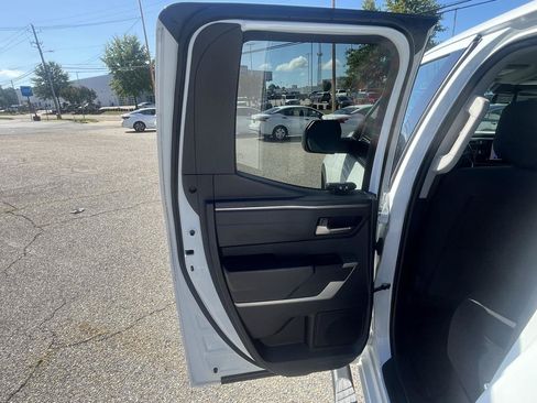 Used 2022 Toyota Tundra SR5 AWD/4WD image 50