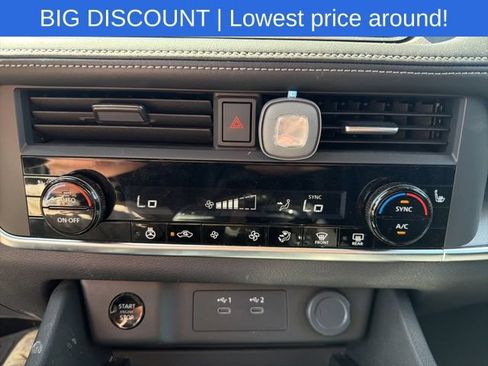 Used 2024 Nissan Rogue SV w/ SV Premium Package AWD/4WD image 26