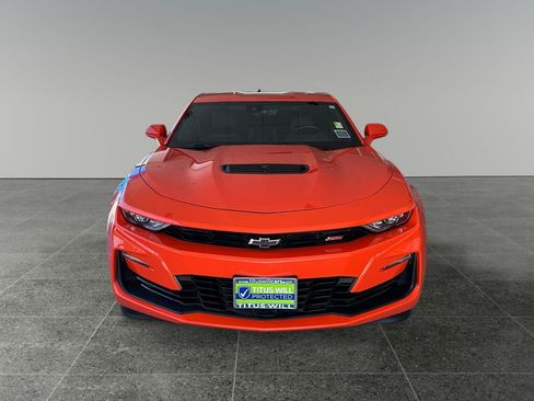 Used 2021 Chevrolet Camaro SS image 2