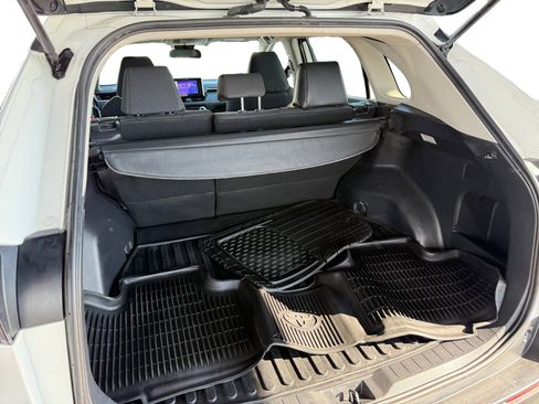 Used 2023 Toyota RAV4 LE image 12