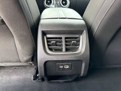Used 2025 Chevrolet Blazer LT FWD image 18