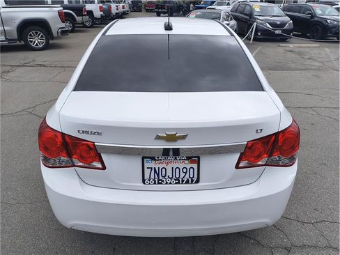 Used 2015 Chevrolet Cruze LT image 10