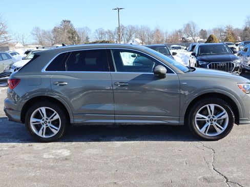 Used 2022 Audi Q3 2.0T Premium w/ Convenience Package image 4