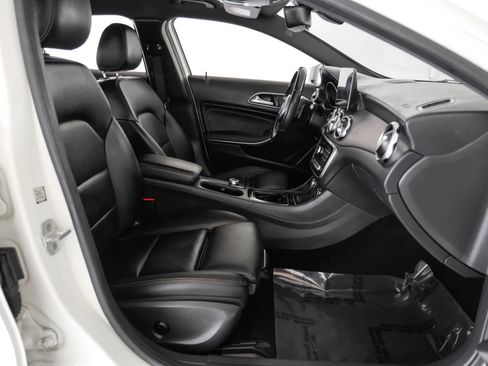 Used 2018 Mercedes-Benz GLA 250 w/ Premium Package image 31