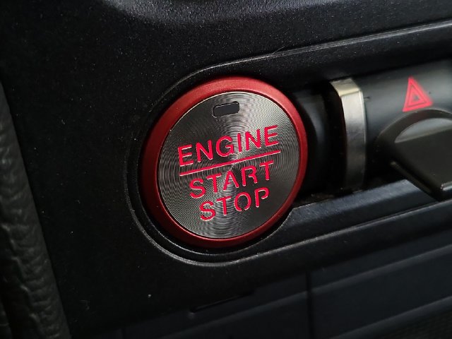 Used 2022 Ford Mustang Shelby GT500 w/ Technology Package RWD image 27