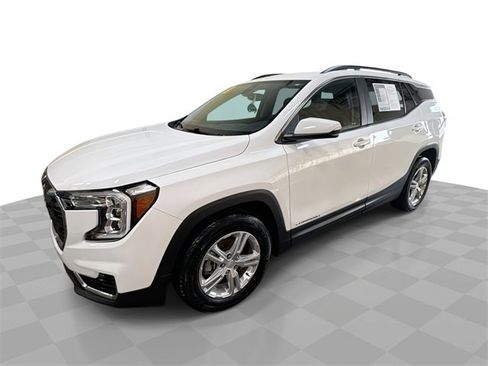 Used 2023 GMC Terrain SLE w/ Driver Convenience Package image 1