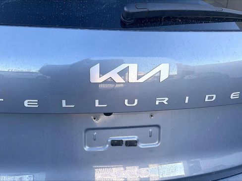 Used 2023 Kia Telluride SX image 30