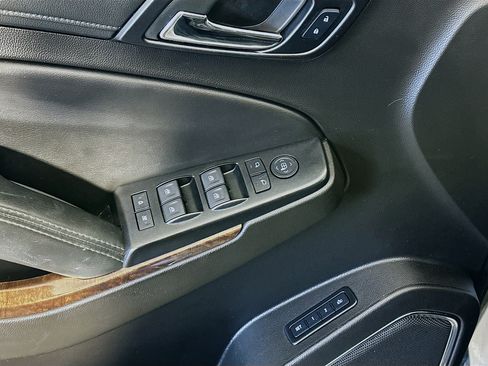 Used 2017 Chevrolet Tahoe LT RWD image 15