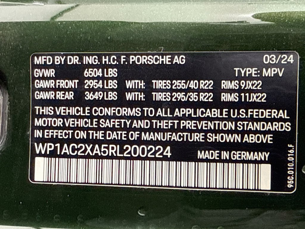 Certified 2024 Porsche Macan Turbo Electric AWD/4WD image 12