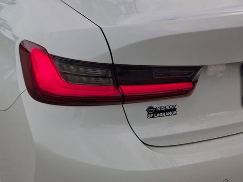 Used 2022 BMW 330i Sedan w/ Driving Assistance Package image 12