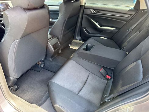Used 2018 Honda Accord LX image 19