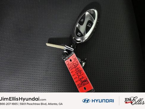 Used 2025 Hyundai Santa Fe Calligraphy image 32
