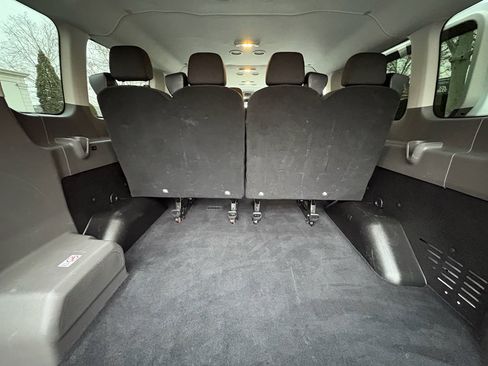 Used 2024 Ford Transit 350 XLT image 27