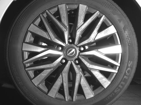 Used 2025 Nissan Altima 2.5 SV image 12