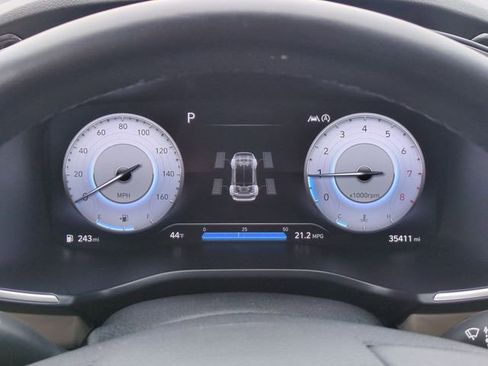 Used 2023 Hyundai Santa Fe SEL w/ Premium Package image 8