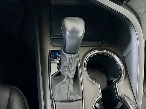 Used 2021 Toyota Camry SE w/ Carpet Mat Package (TMS) image 23