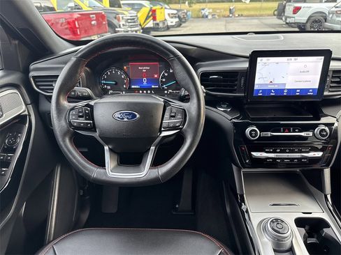 Used 2022 Ford Explorer ST-Line w/ Class IV Trailer Tow Package image 24