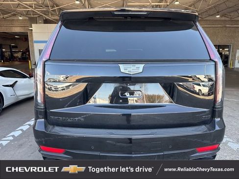 Used 2021 Cadillac Escalade Sport w/ Driver Assist Tech Package image 5