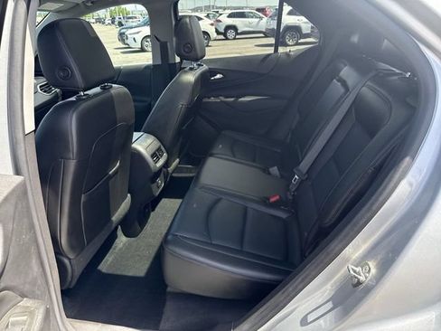 Used 2021 Chevrolet Equinox LT AWD/4WD image 23