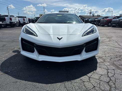 Certified 2024 Chevrolet Corvette Z06 w/ Stealth Interior Trim Package RWD image 8