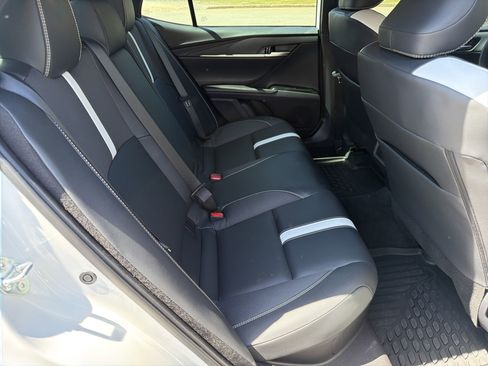 Used 2025 Toyota Camry SE FWD image 15