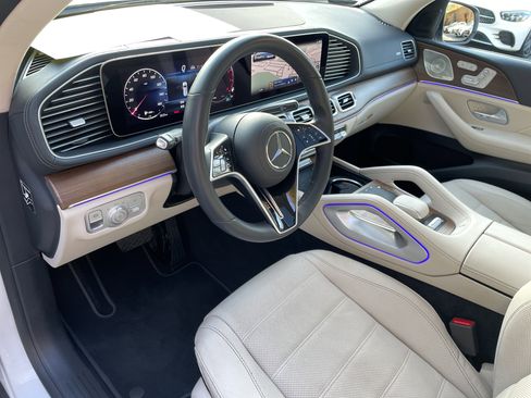 Certified 2024 Mercedes-Benz GLS 450 4MATIC image 20