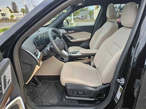 Used 2025 BMW X1 xDrive28i w/ Convenience Package image 20