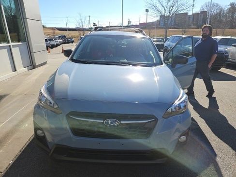 Used 2019 Subaru Crosstrek 2.0i w/ Eyesight System image 10