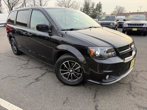 Certified 2019 Dodge Grand Caravan GT image 1