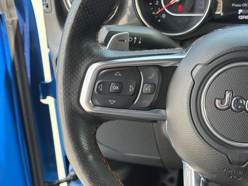 Used 2021 Jeep Wrangler Unlimited Rubicon w/ Xtreme Recon 35" Tire Package AWD/4WD image 29