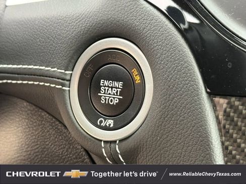 Used 2023 Chrysler 300 C image 24