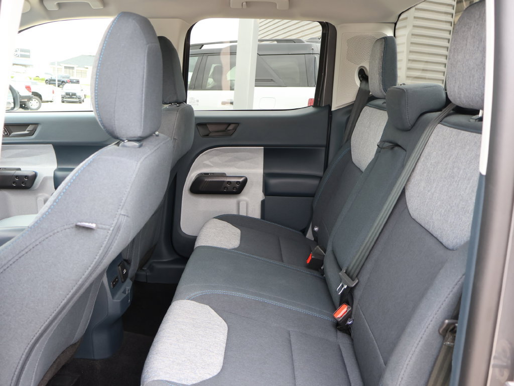 Used 2025 Ford Maverick XLT w/ XLT Luxury Package AWD/4WD image 18