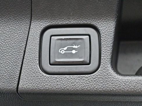Used 2020 GMC Acadia SLT FWD image 11